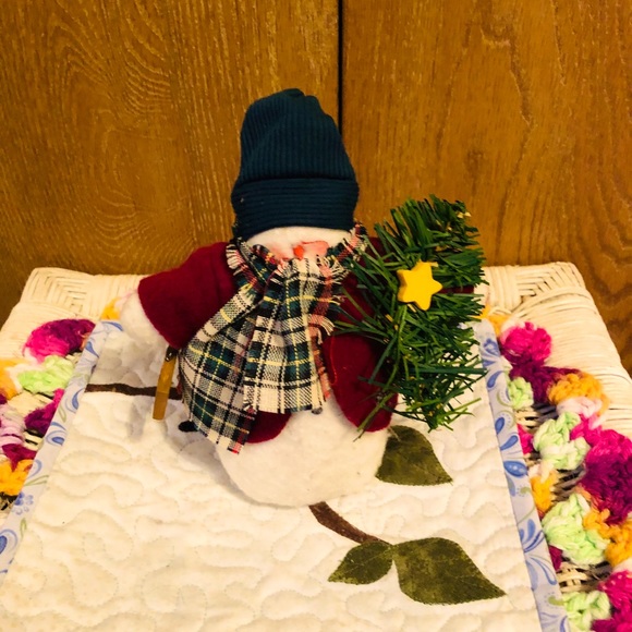 Snowman ⛄️ with scarf, red jacket and green hat - Picture 1 of 9